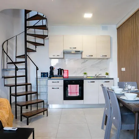 Appartement Sunny House With Jacuzzi - Steps From The Sea