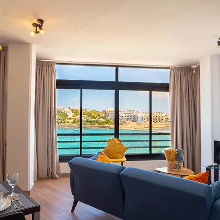 Sunny House With Jacuzzi - Steps From The Sea