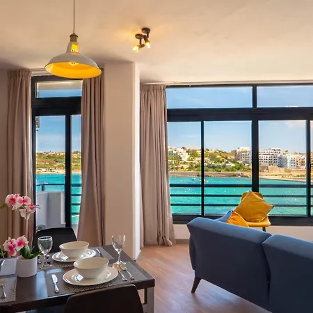 Sunny House With Jacuzzi - Steps From The Sea * St. Paul's Bay