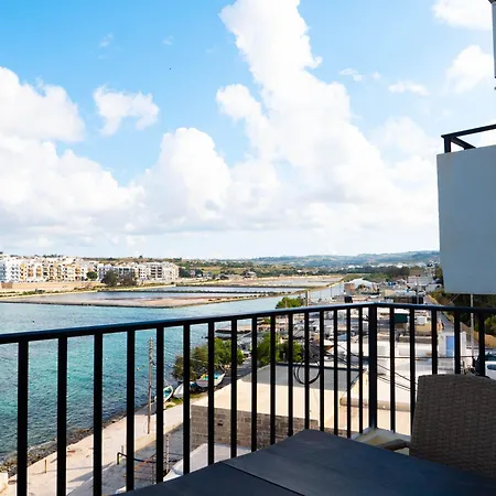 Sunny House With Jacuzzi - Steps From The Sea * San Pawl il-Baħar