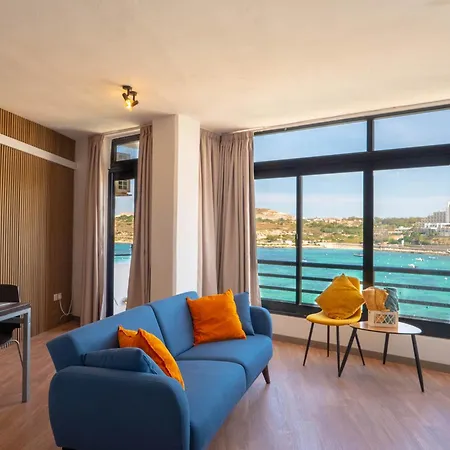 Sunny House With Jacuzzi - Steps From The Sea